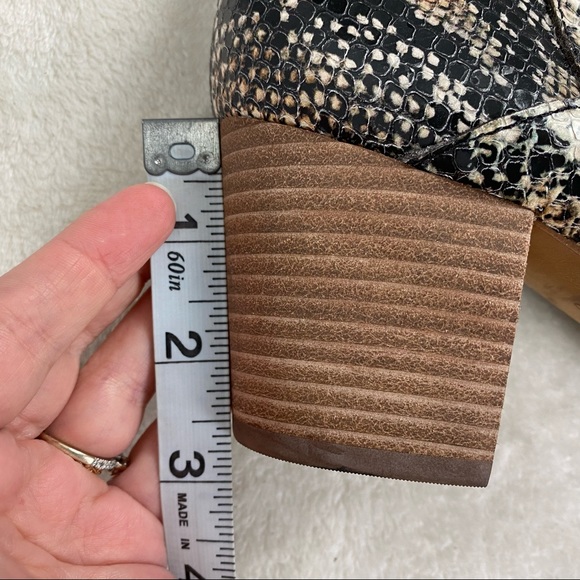 Madewell The Rosie Embossed Snakeskin Leather Ankle Boots 9 -V - Picture 11 of 11